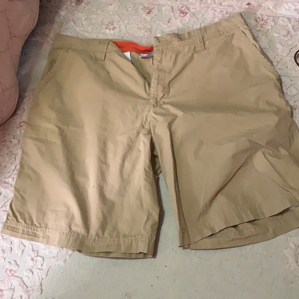 Men’s Columbia shorts